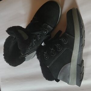 Earth Origins Leather Boots 7.5